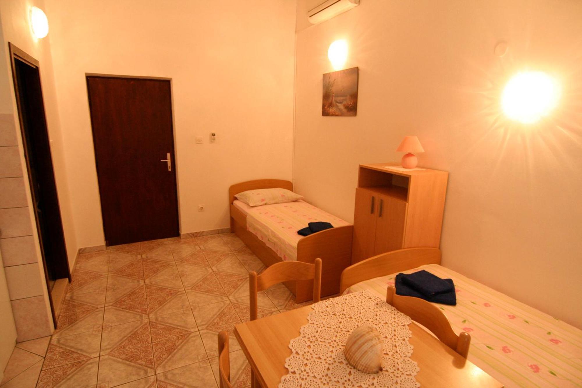 Apartments Marta Τρογκίρ Δωμάτιο φωτογραφία