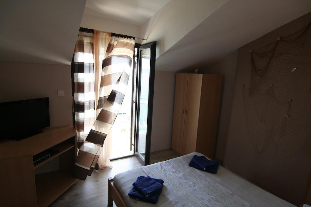 Apartments Marta Τρογκίρ Δωμάτιο φωτογραφία