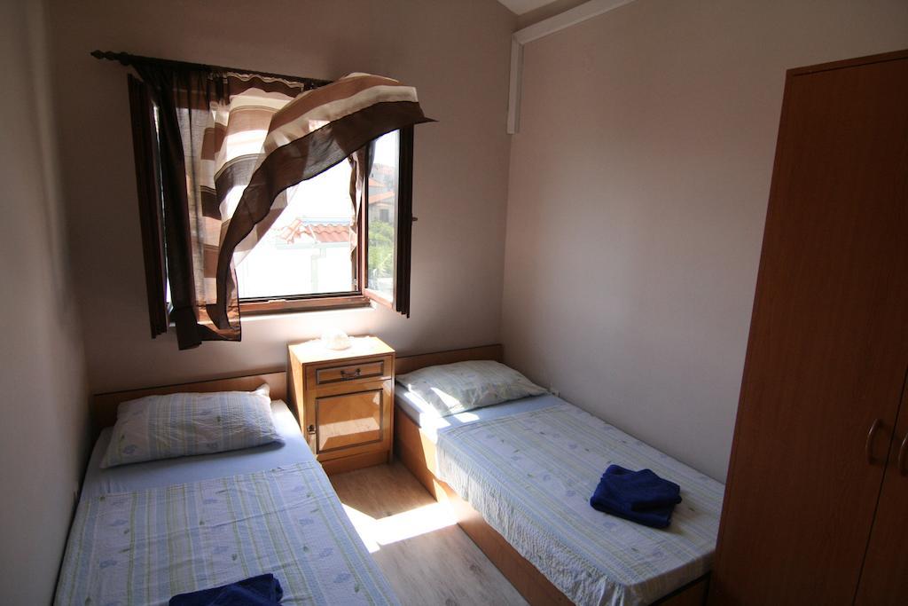 Apartments Marta Τρογκίρ Δωμάτιο φωτογραφία